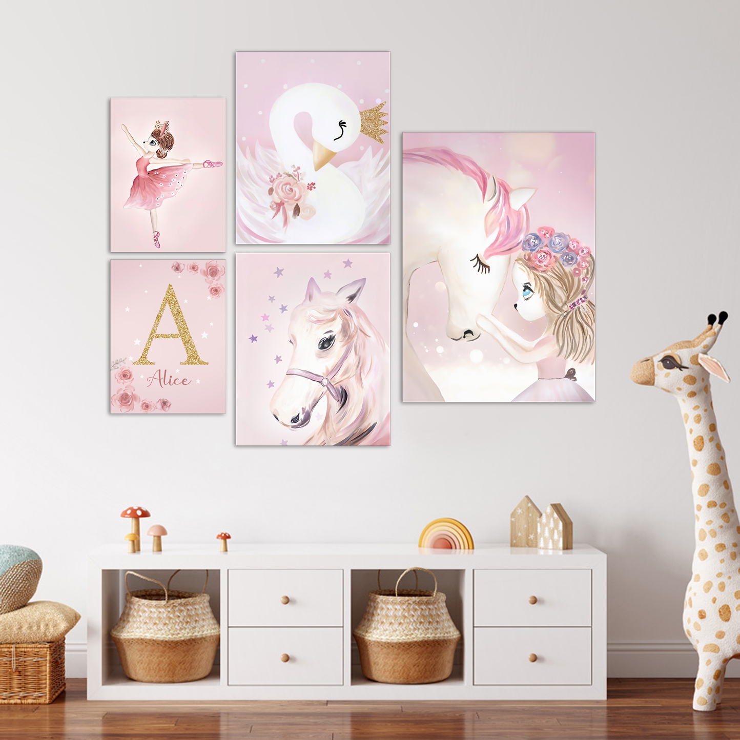 Posters - Kawaii / Svanen och Enhörningen / Rosa / Personlig / Set med 5