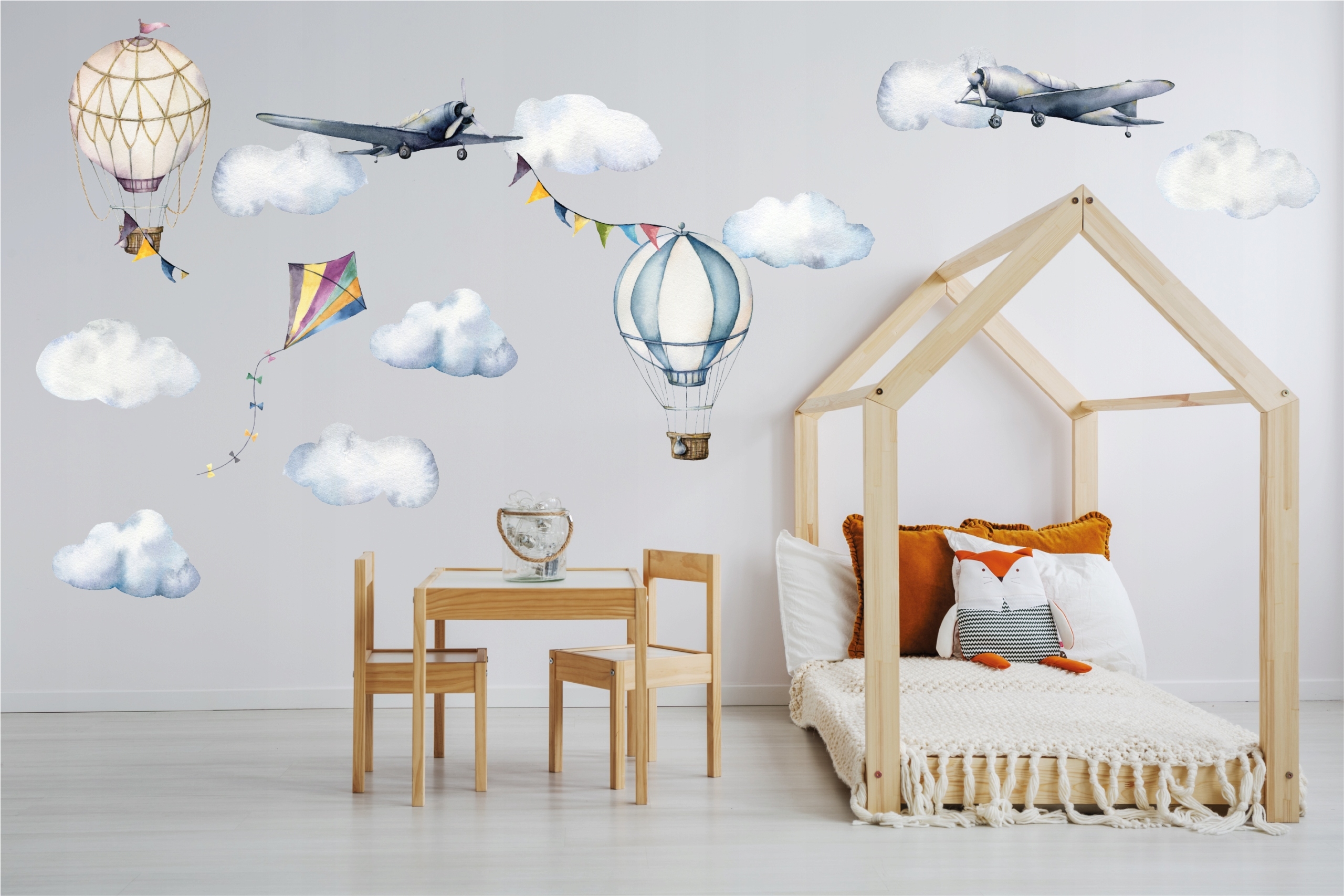 Väggdekal - Flygplan / Ballonger / Moln