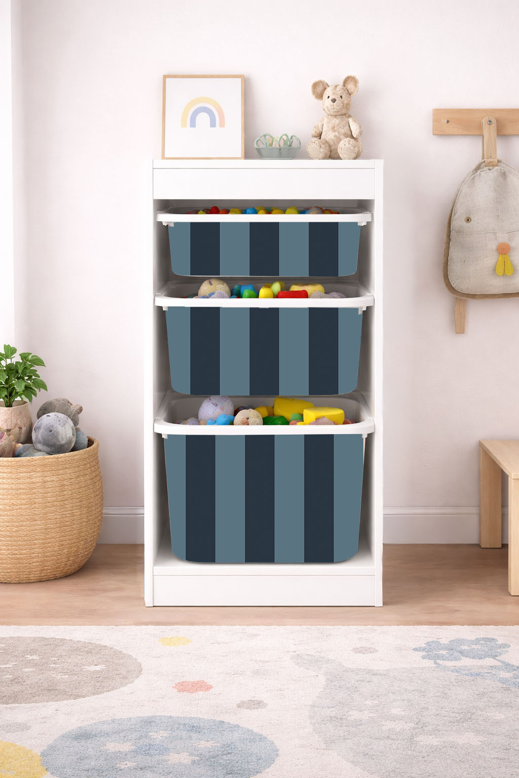 Självhäftande klistermärke – Trofast Box dekal – Långsida / Välj storlek / Stripes dark blue