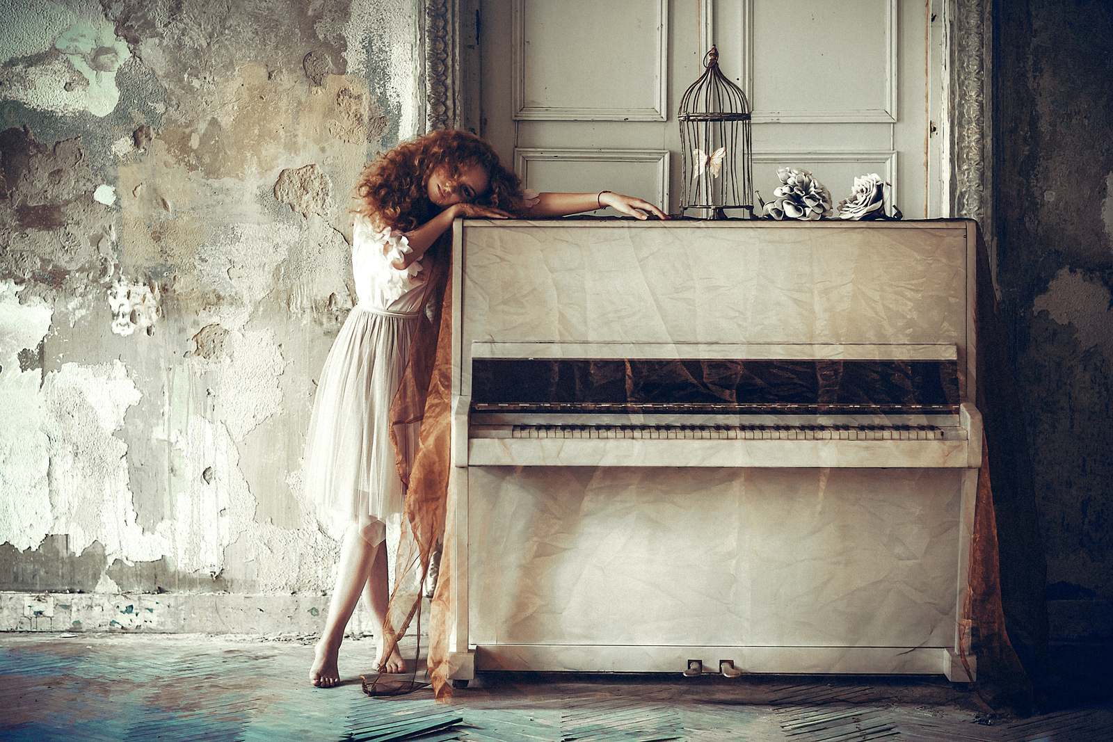 Poster - Vintage Piano Scene