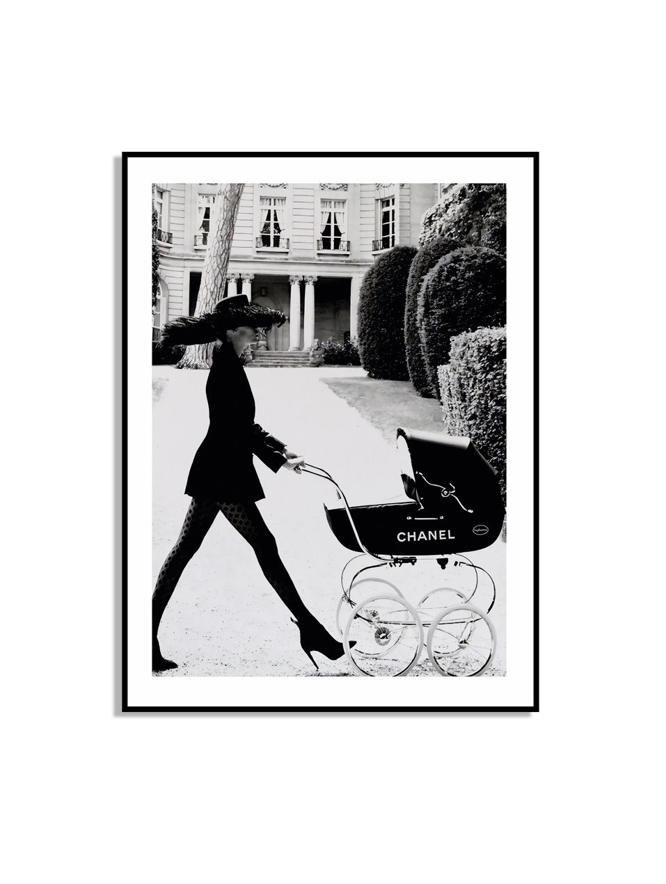 Modemedveten Kvinna med Chanel Barnvagn Poster